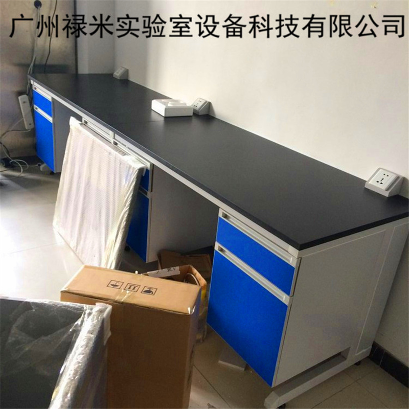 鋼木實驗臺現場安裝 鋼木實驗臺現場安裝