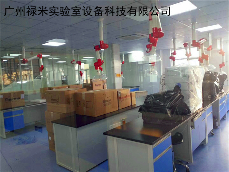 實(shí)驗(yàn)臺(tái)